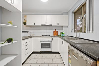 /international/au/11-176-station-street-wentworthville-nsw-148106136/