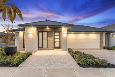 /international/au/8-coridale-boulevard-lara-vic-151187376/