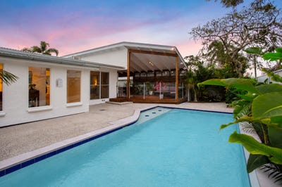 /international/au/9-sassifras-street-mudjimba-qld-151558160/