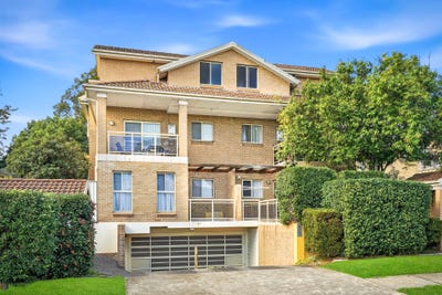 /international/au/8-6-garner-street-st-marys-nsw-151267192/