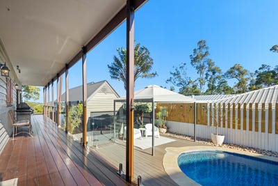 /international/au/3-emerson-way-oxenford-qld-151450932/