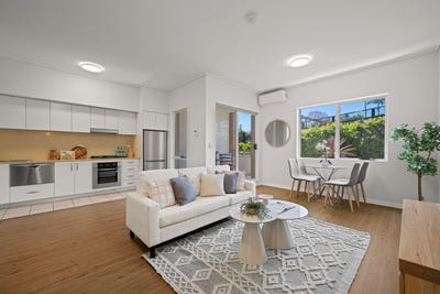 /international/au/62-20-close-street-canterbury-nsw-152703244/