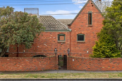 /international/au/1-603-main-road-golden-point-vic-148445560/