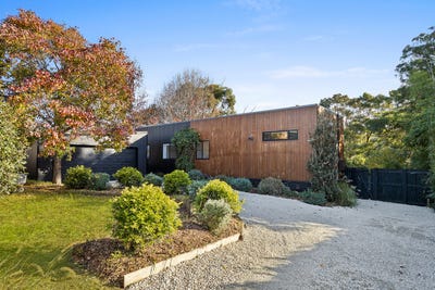 /international/au/15a-south-kiama-drive-kiama-heights-nsw-151519860/