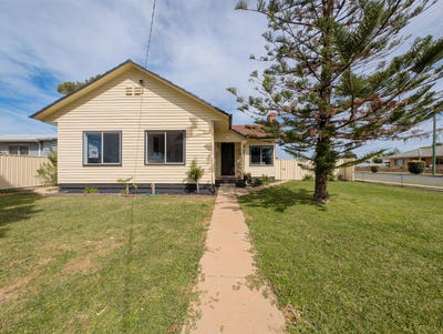 /international/au/82-marne-street-kerang-vic-152616548/