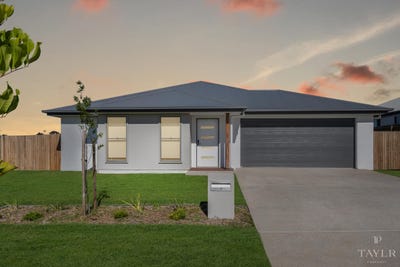 /international/au/7-paroo-street-plainland-qld-151365824/