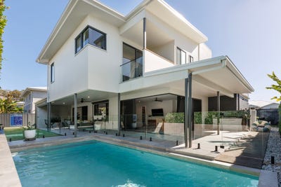 /international/au/6-ely-street-noosaville-qld-151313800/