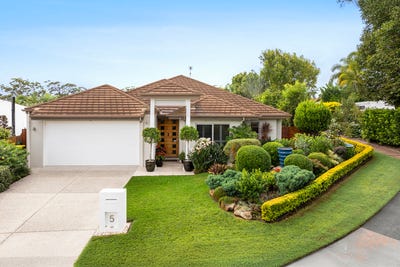 /international/au/5-nicklaus-lane-peregian-springs-qld-147948552/