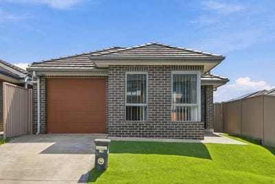 /international/au/17b-cape-york-street-gregory-hills-nsw-152536248/