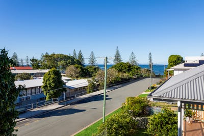 /international/au/4-17-mabel-street-margate-qld-148395724/