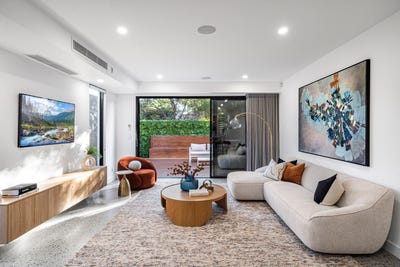 /international/au/1-179-napier-street-essendon-vic-148094988/