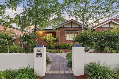 /international/au/86-march-street-orange-nsw-152620404/