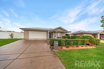 /international/au/39-paradise-drive-gobbagombalin-nsw-151320016/