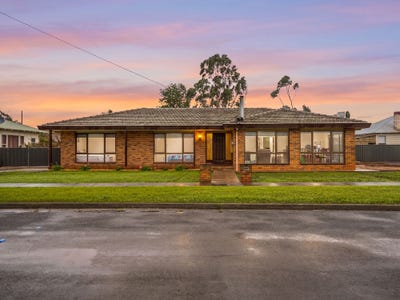 /international/au/25-29-french-street-penshurst-vic-151400908/