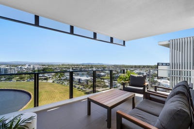 /international/au/2904-25-31-east-quay-drive-biggera-waters-qld-150899492/