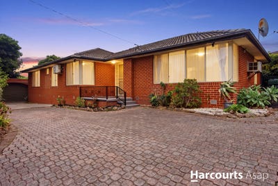 /international/au/3-sorbus-close-endeavour-hills-vic-152599852/