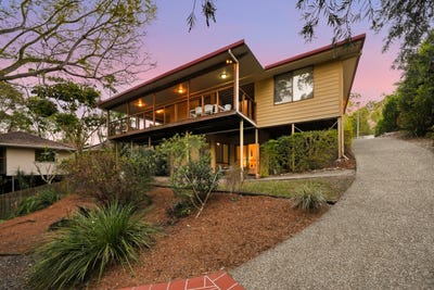 /international/au/4-cedarwood-court-arana-hills-qld-152344212/