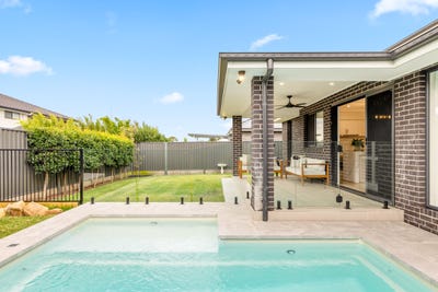 /international/au/33-namatjira-street-barden-ridge-nsw-151096092/