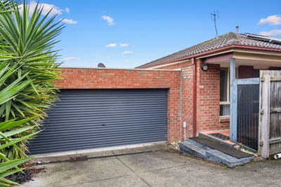 /international/au/6-31-rokewood-crescent-meadow-heights-vic-151364372/