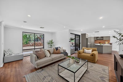/international/au/6-bruce-street-hillarys-wa-152605348/