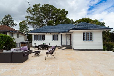 /international/au/11-gibson-crescent-holland-park-qld-151358424/