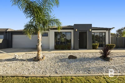 /international/au/91-simson-street-carisbrook-vic-151258464/