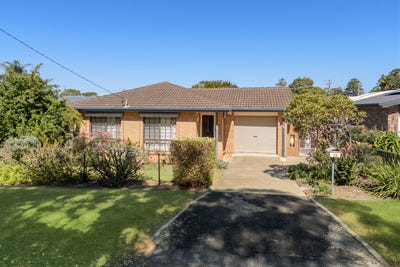 /international/au/13-palomar-parade-toukley-nsw-152297196/
