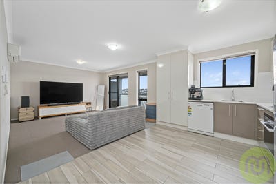 /international/au/70-20-fairhall-street-coombs-act-152356064/