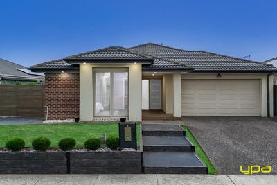/international/au/8-banjo-circuit-lynbrook-vic-150842740/
