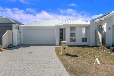 /international/au/15-palmerston-loop-hilbert-wa-150898948/