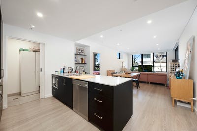 /international/au/105-26c-lord-sheffield-circuit-penrith-nsw-148722520/