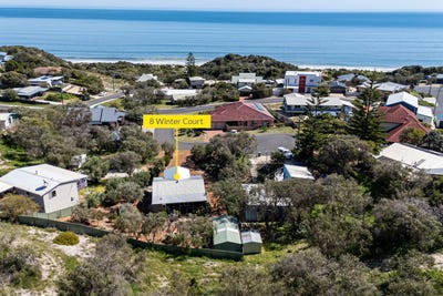 /international/au/8-winter-court-peppermint-grove-beach-wa-152376820/
