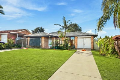 /international/au/5-ashur-crescent-greenfield-park-nsw-152624592/