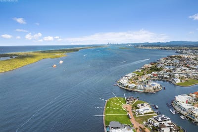 /international/au/70-76-knightsbridge-parade-east-sovereign-islands-qld-204663668/