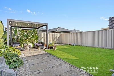 /international/au/168-beauchamp-drive-the-ponds-nsw-152343492/