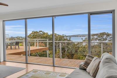 /international/au/17-phillipps-street-eden-nsw-148838792/