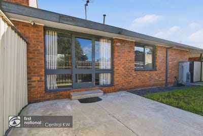 /international/au/unit-4-28-george-street-traralgon-vic-151004604/