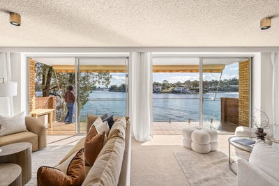 /international/au/10-9-bortfield-drive-chiswick-nsw-151290756/