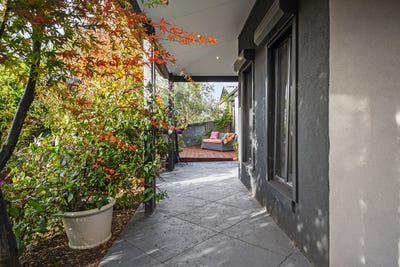 /international/au/10-murrindal-way-whittlesea-vic-151379080/