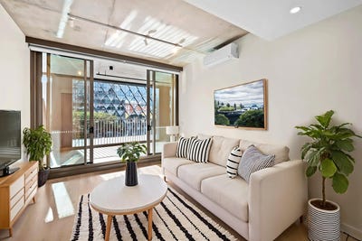 /international/au/102-44-ryrie-street-geelong-vic-150540612/