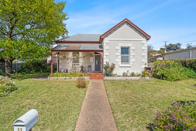 /international/au/11-amor-street-mount-gambier-sa-152508112/