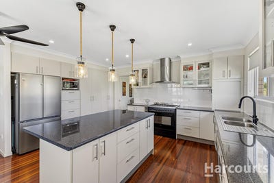 /international/au/2-que-hee-street-kepnock-qld-151422708/