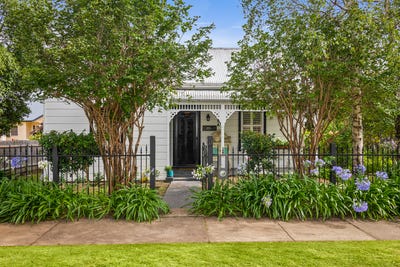/international/au/11-elizabeth-street-moss-vale-nsw-152588428/