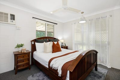 /international/au/7-kayleen-court-burdell-qld-151201216/