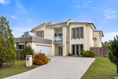 /international/au/7-canopy-court-brookwater-qld-151522704/