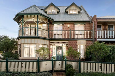 /international/au/2-oconnell-mews-williamstown-vic-151122060/