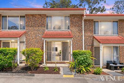 /international/au/51-3-costata-street-hillcrest-qld-152609808/