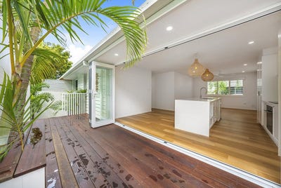 /international/au/1-25-evandale-crescent-miami-qld-151383004/