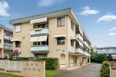 /international/au/3-41-alva-terrace-gordon-park-qld-151483580/