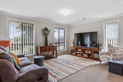 /international/au/1-packham-street-orange-nsw-148368088/